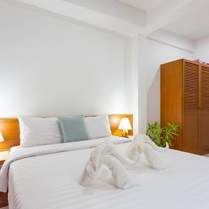 Standard Zimmer mit Kingsize-Bett